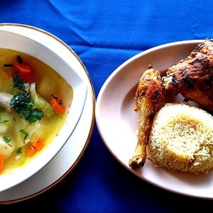 Sopa de Gallina Mas Gallina Asada